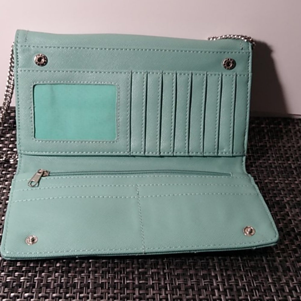 Mark - Picture 2 of 4